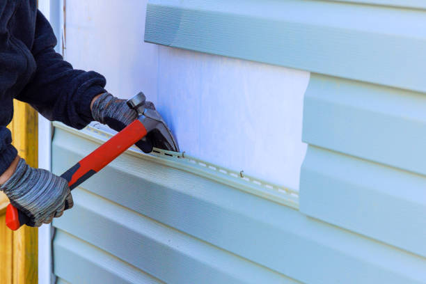 Reliable Emergency Siding Repair contractor in Montgomery, IL by Creative Siding